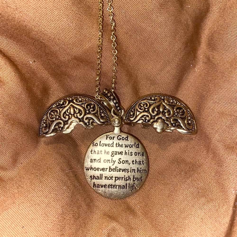 John 3:16 Chain Necklace